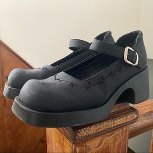 Platform Mary Jane Heels